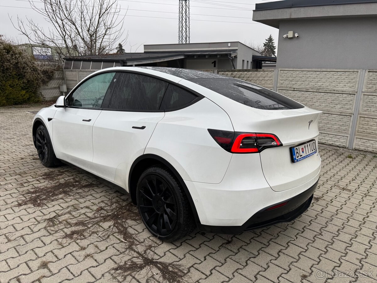 Tesla Model Y Long Range Dual Motor - 3