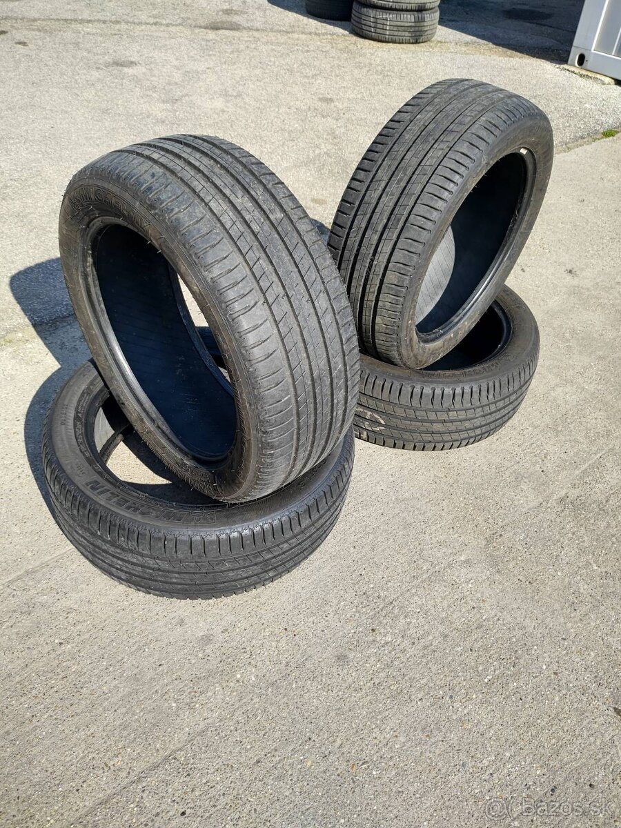 Michelin Latitude Sport3 235/50 R19 - 3
