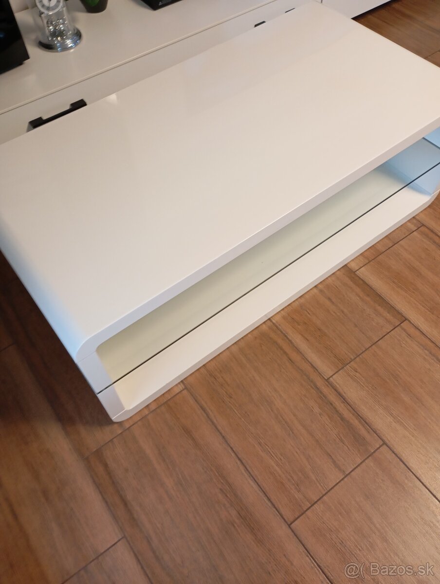 Konferenčný stolík - 3