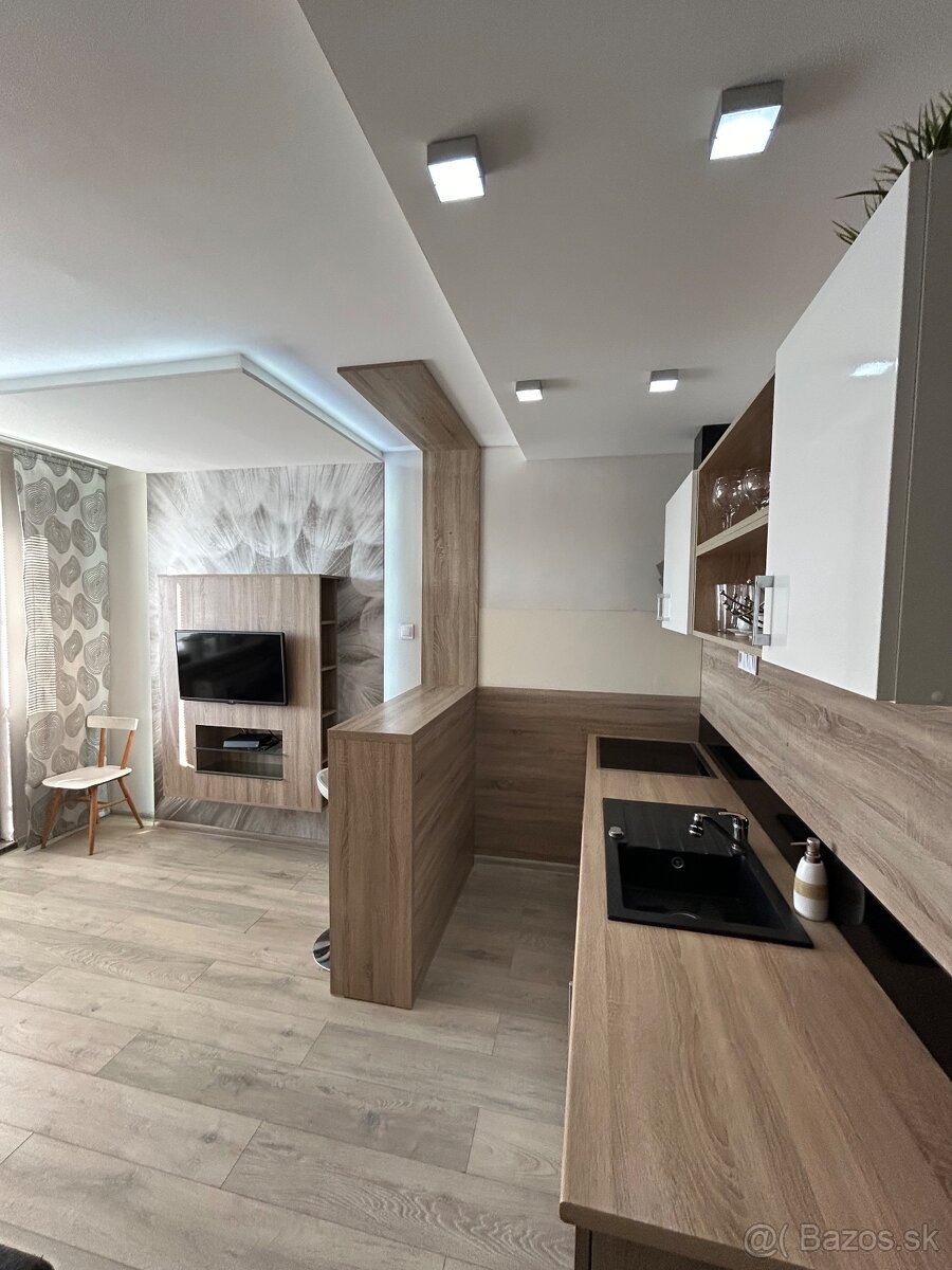 Moderná garsónka v centre Košíc na Prenájom - 3