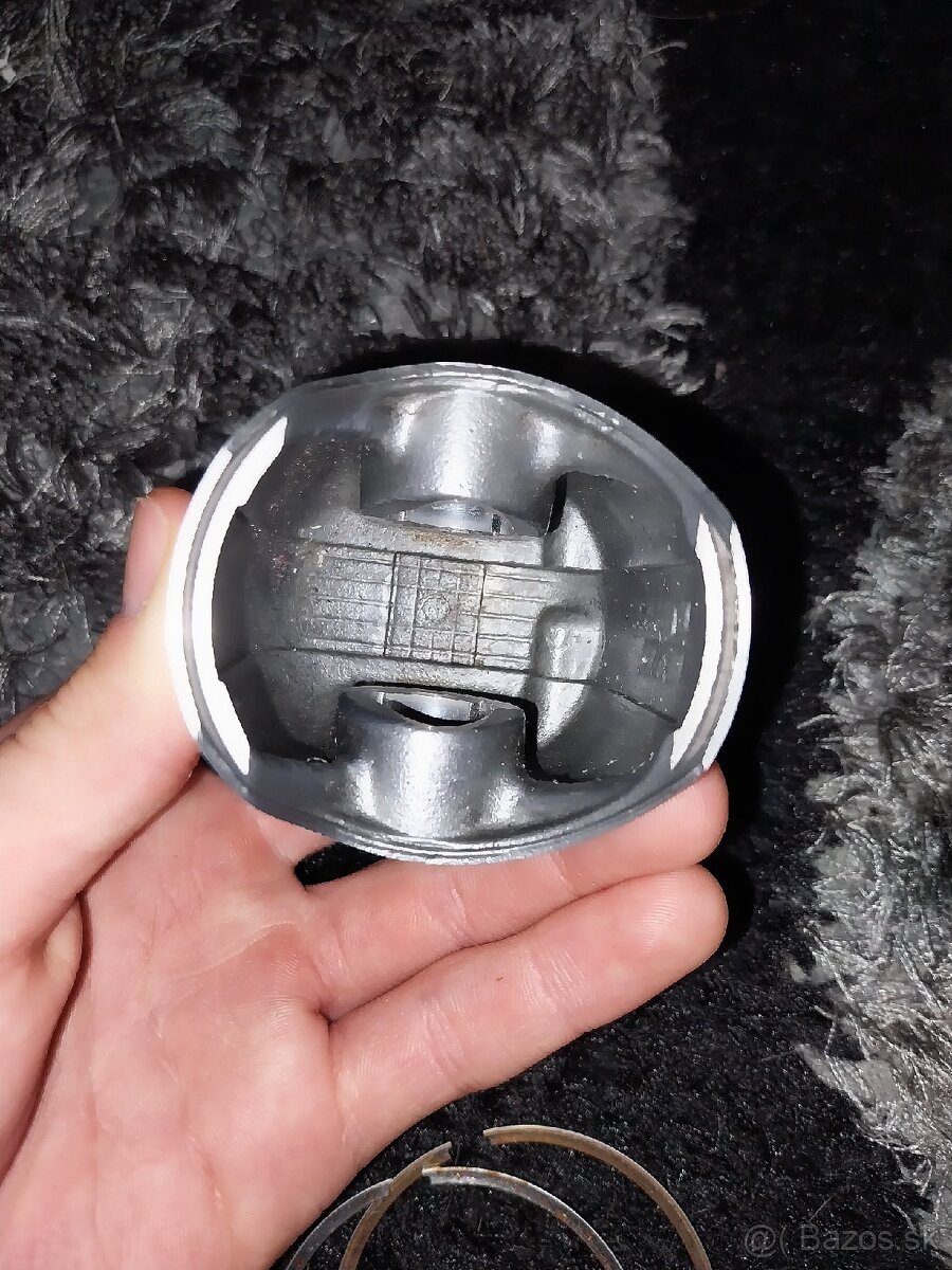 Piest na ktm125 a husqvarna125 - 3