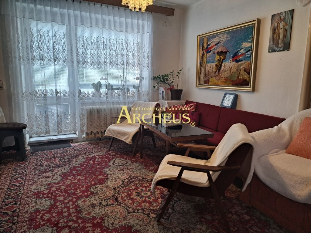 2 IZBOVÝ BYT S BALKÓNOM, HUMENNÉ - 3