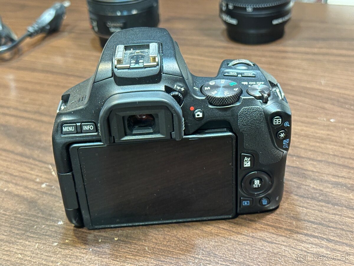 Canon EOS 250D - 3