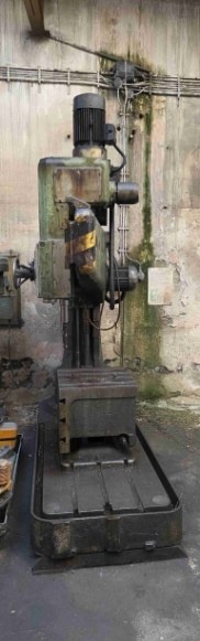 Prodávám Použitá vrtačka VR 4 A, r. v. 1966 - 3