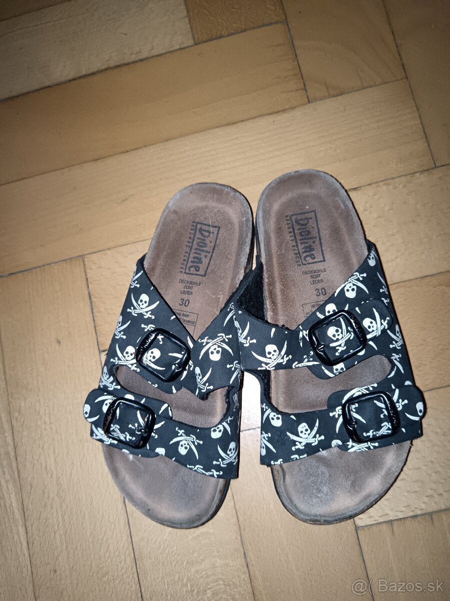 Kvalitné šľapky pre chlapca - 3