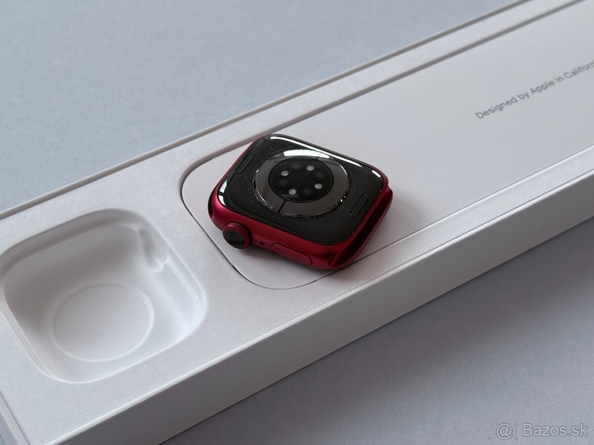 Apple Watch 8 41mm Red - 3