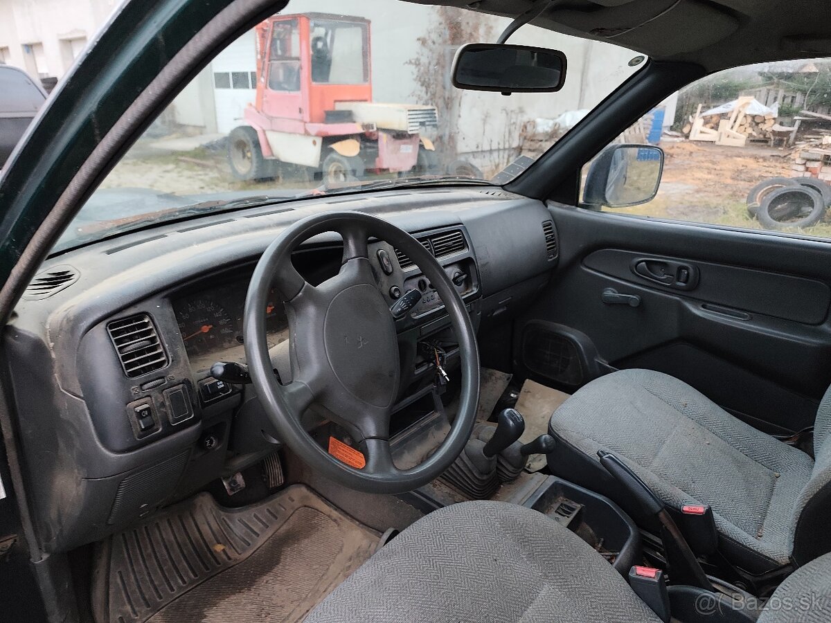 Mitsubishi l200 - 3