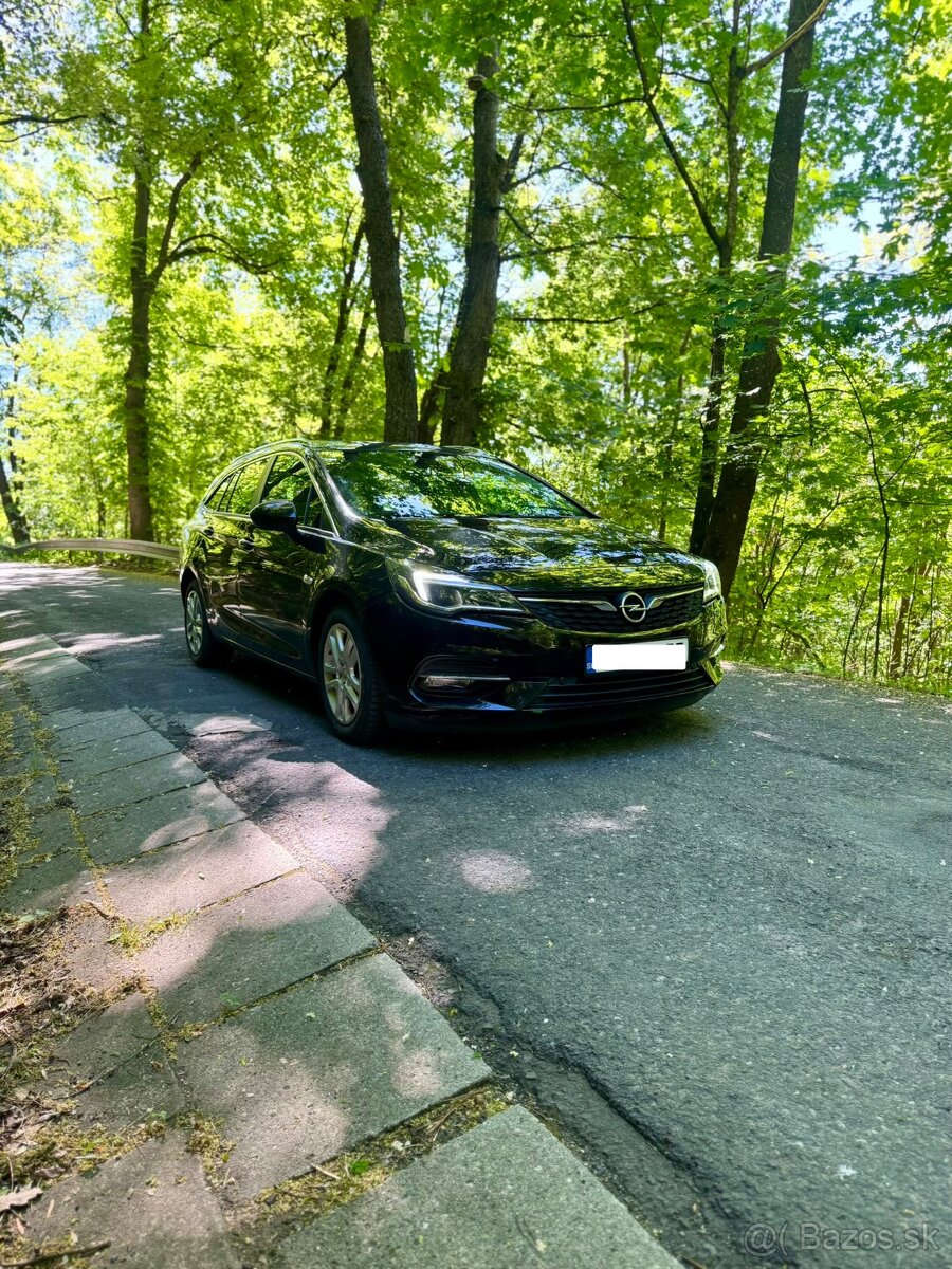 Opel astra sports tourer - 3