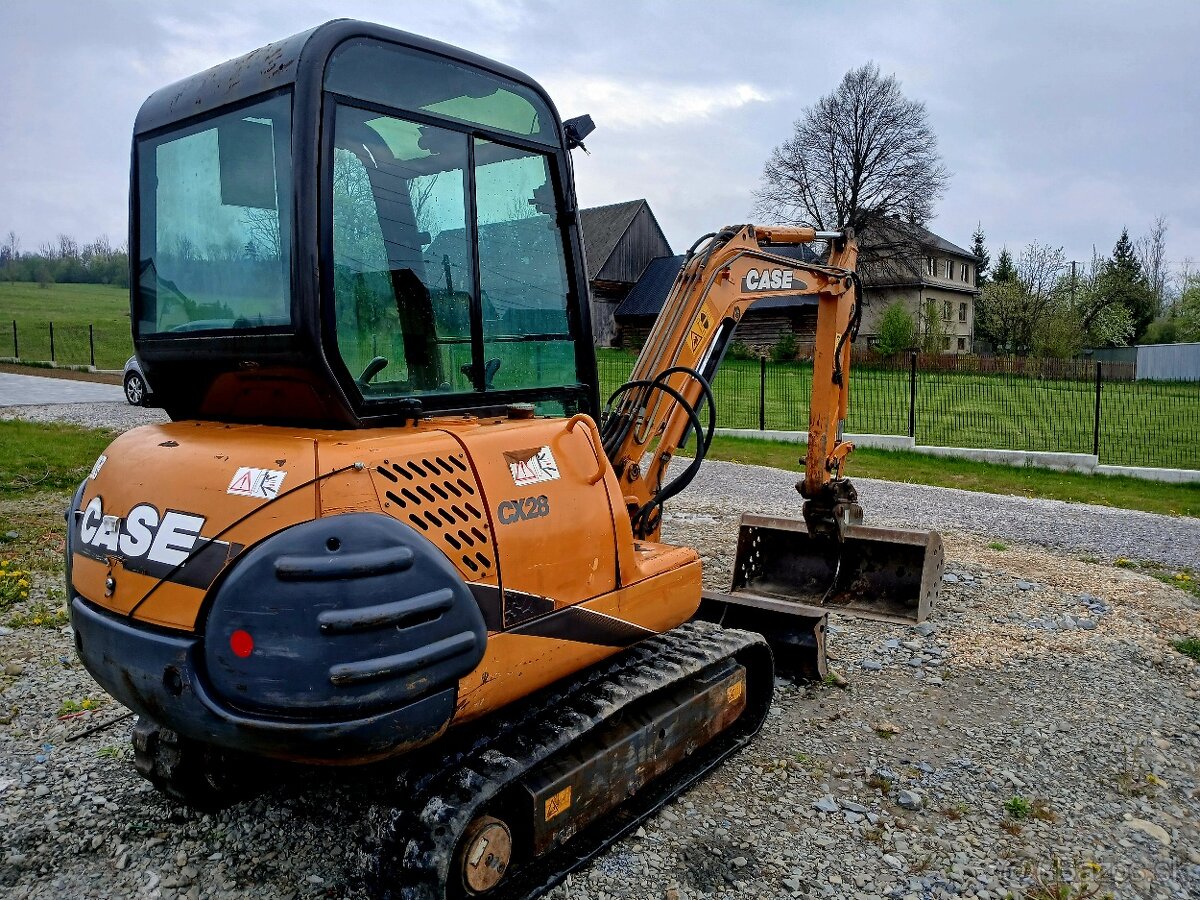 MINIBAGER CASE CX28 2800KG - 3