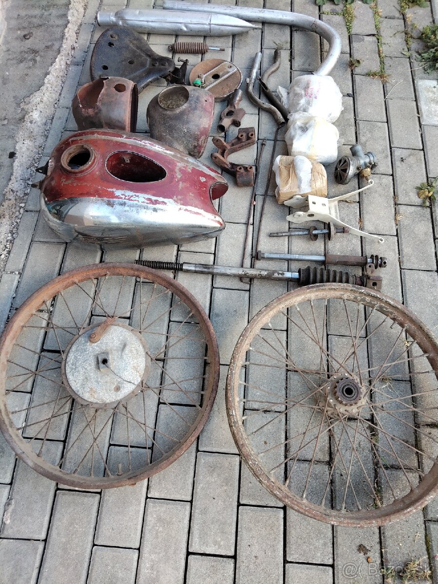 Jawa Perák 250, 350 - 3