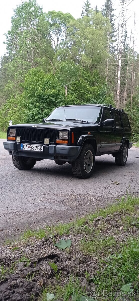 Jeep Cherokee XJ - 3