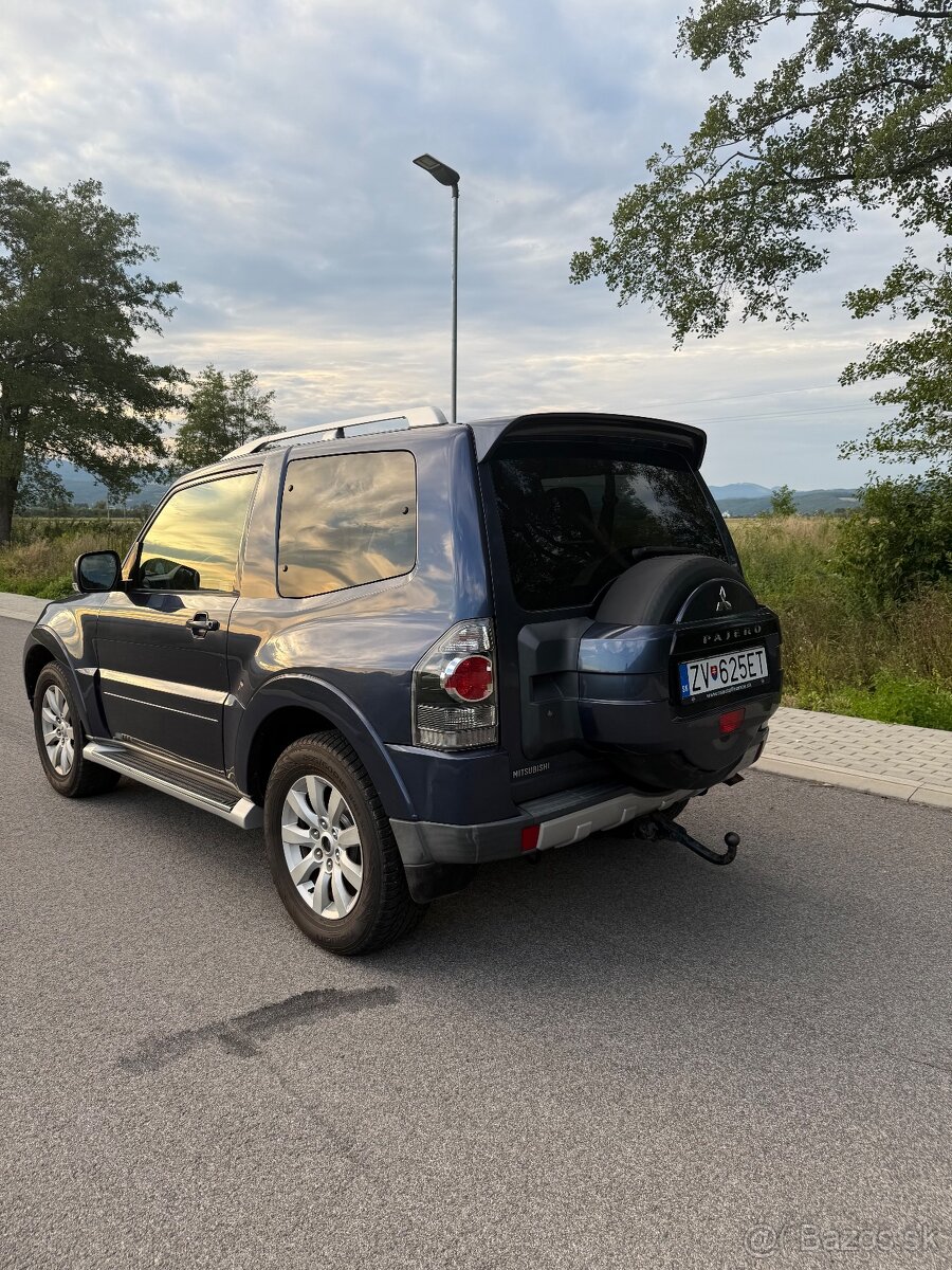 Predám MITSUBISHI PAJERO 3.2 Di-D