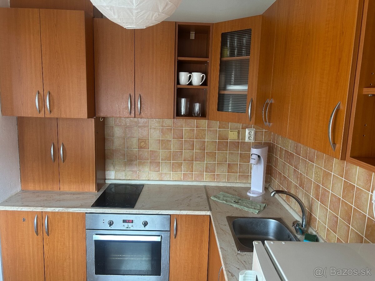 Predám pekný 1- izbový byt v Banskej Bystrici - 3