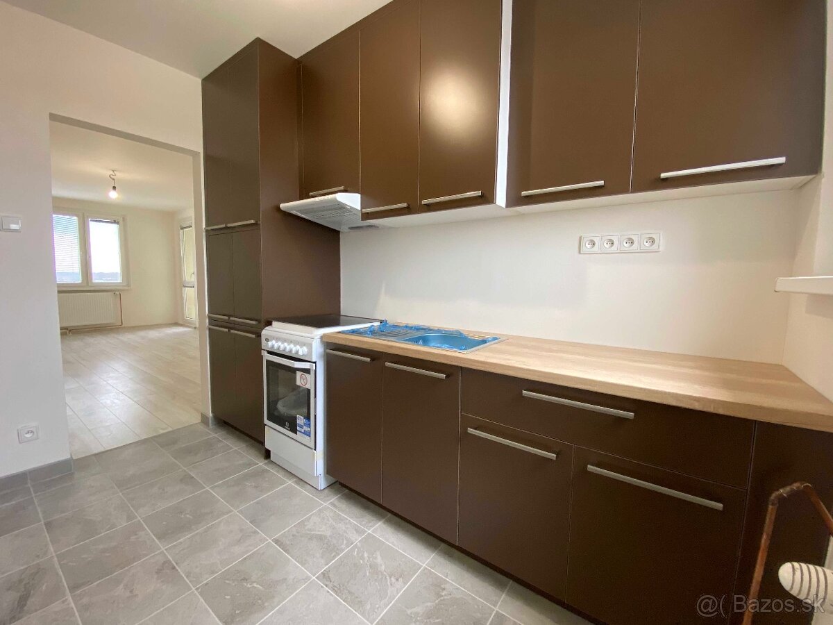 Slnečný, 3 izb. byt v úplnom centre mesta DS - 3