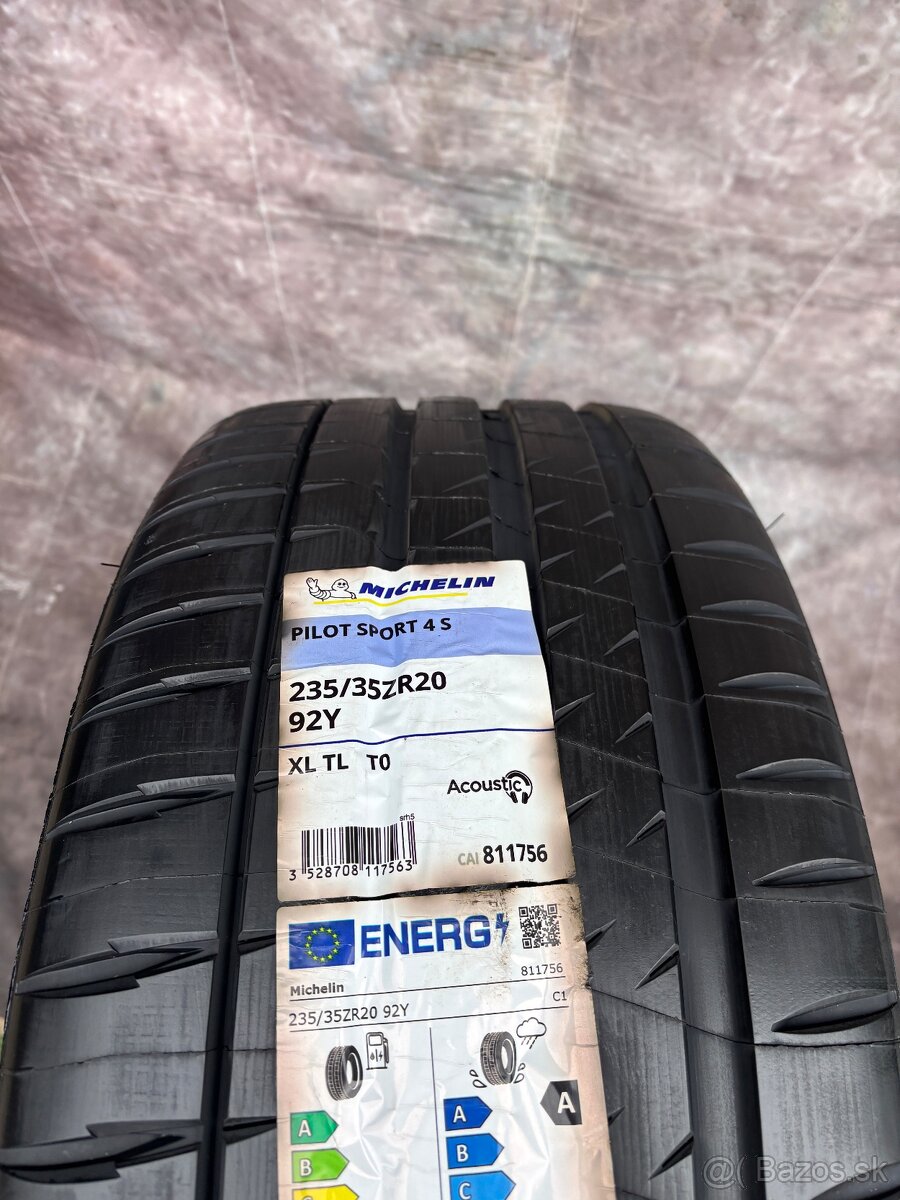 Originální alu kola Tesla model 3 235/35ZR20 - 3