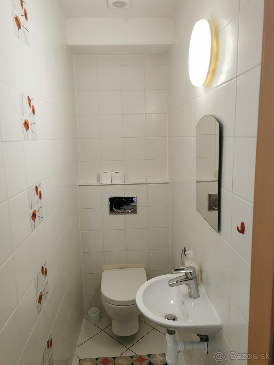 Priestranný Apartmán so 4 miestnosťami - 3