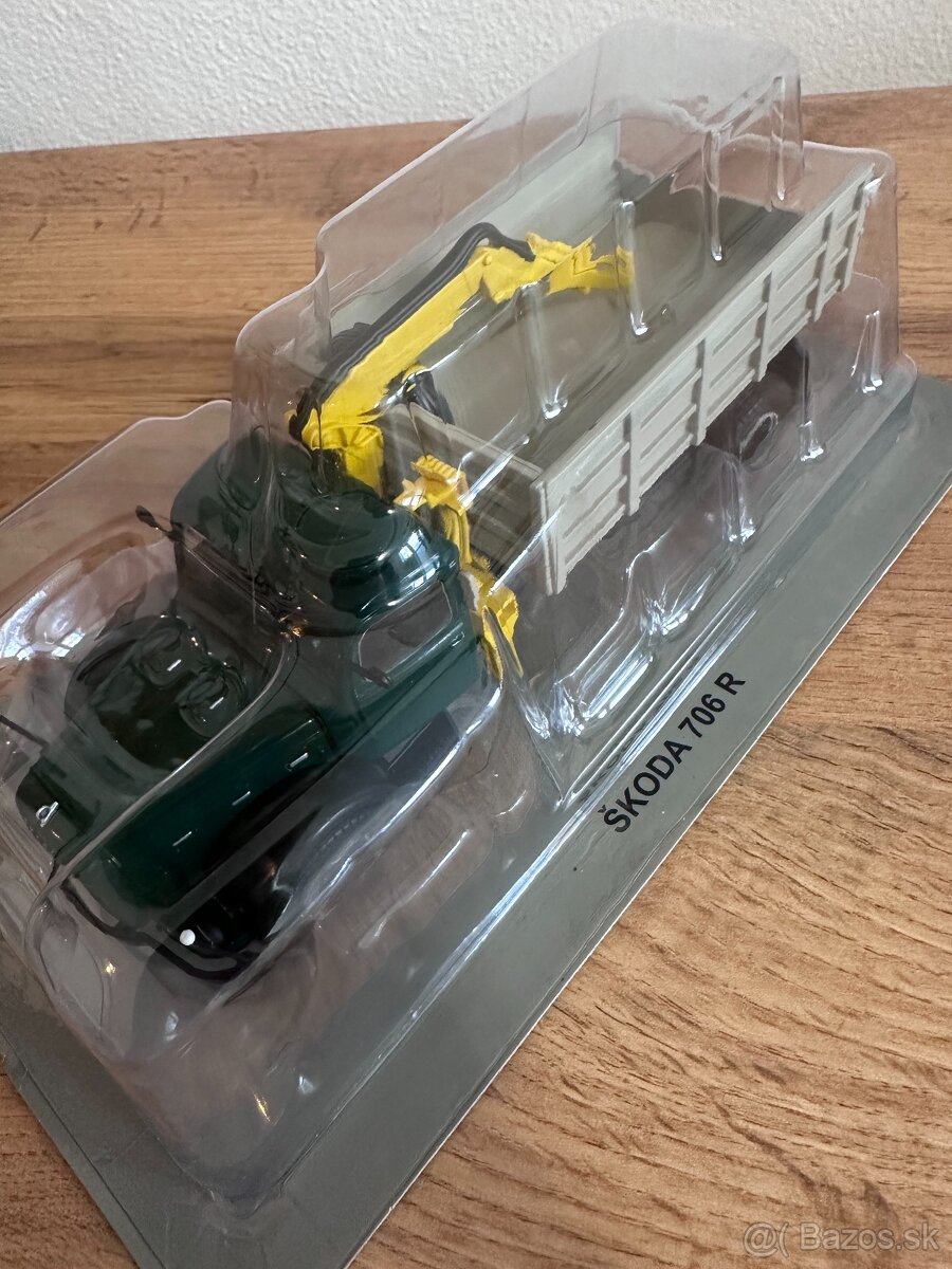 Škoda 706 R - 3