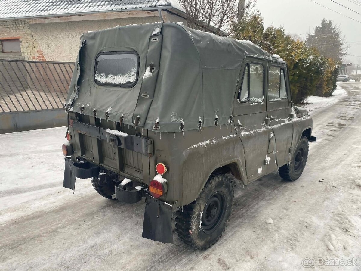 Uaz 469 tp spz - 3