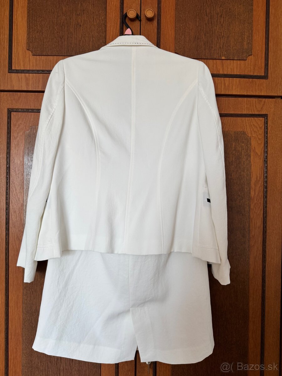 biely taliansky kostym v.42 - 3