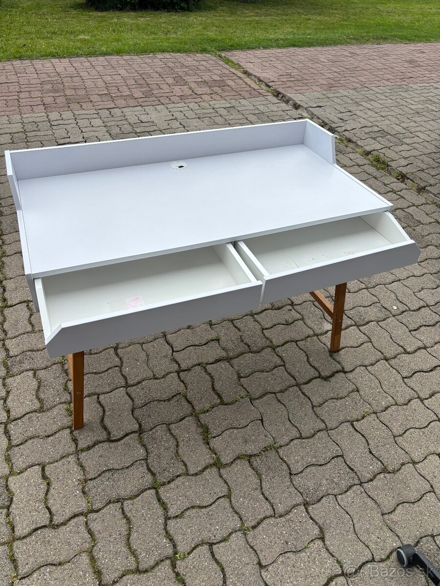 Predám PC stôl a kancelársku stoličku - 3