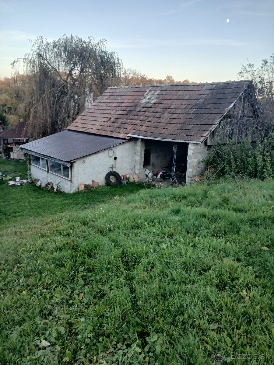 Predaj rodinný dom s veľkým pozemkom a zahradou - 3