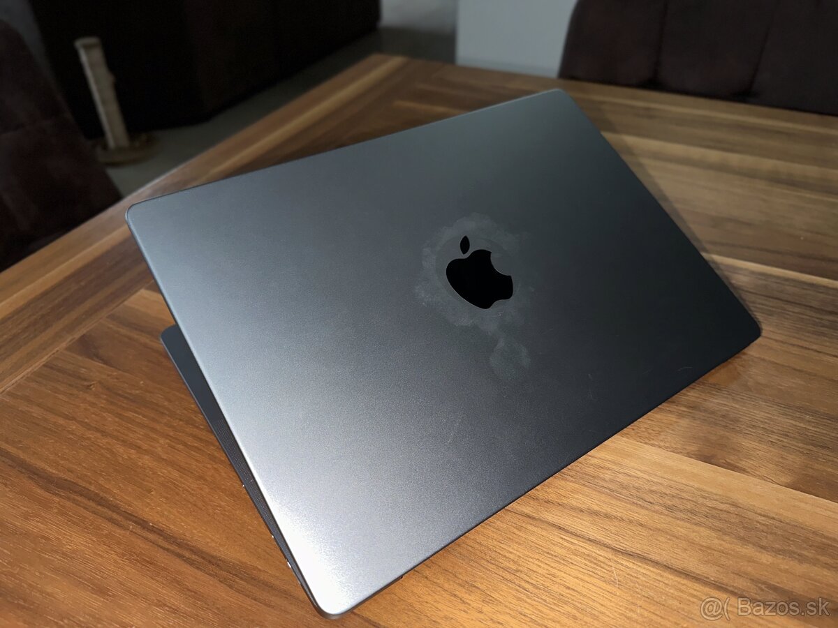 MacBook Pro 14" M1 Pro 10-core CPU - 3
