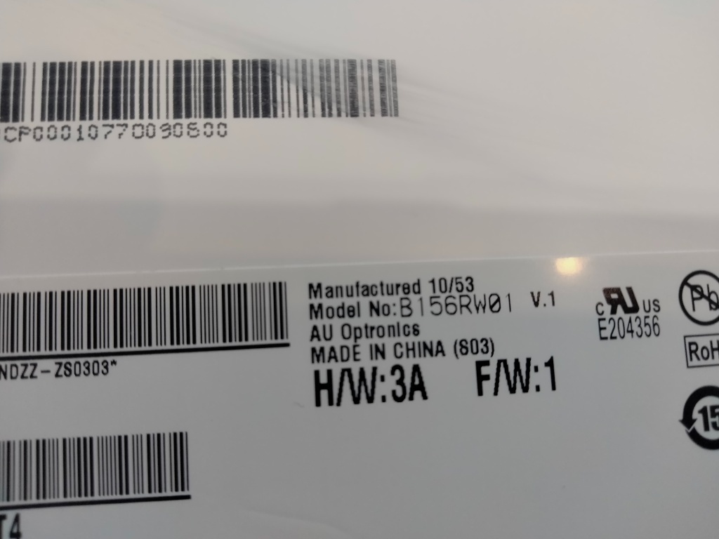 predám 15.6" LED displej , rozl. HD+ 1600x900 , B156RW01 - 3