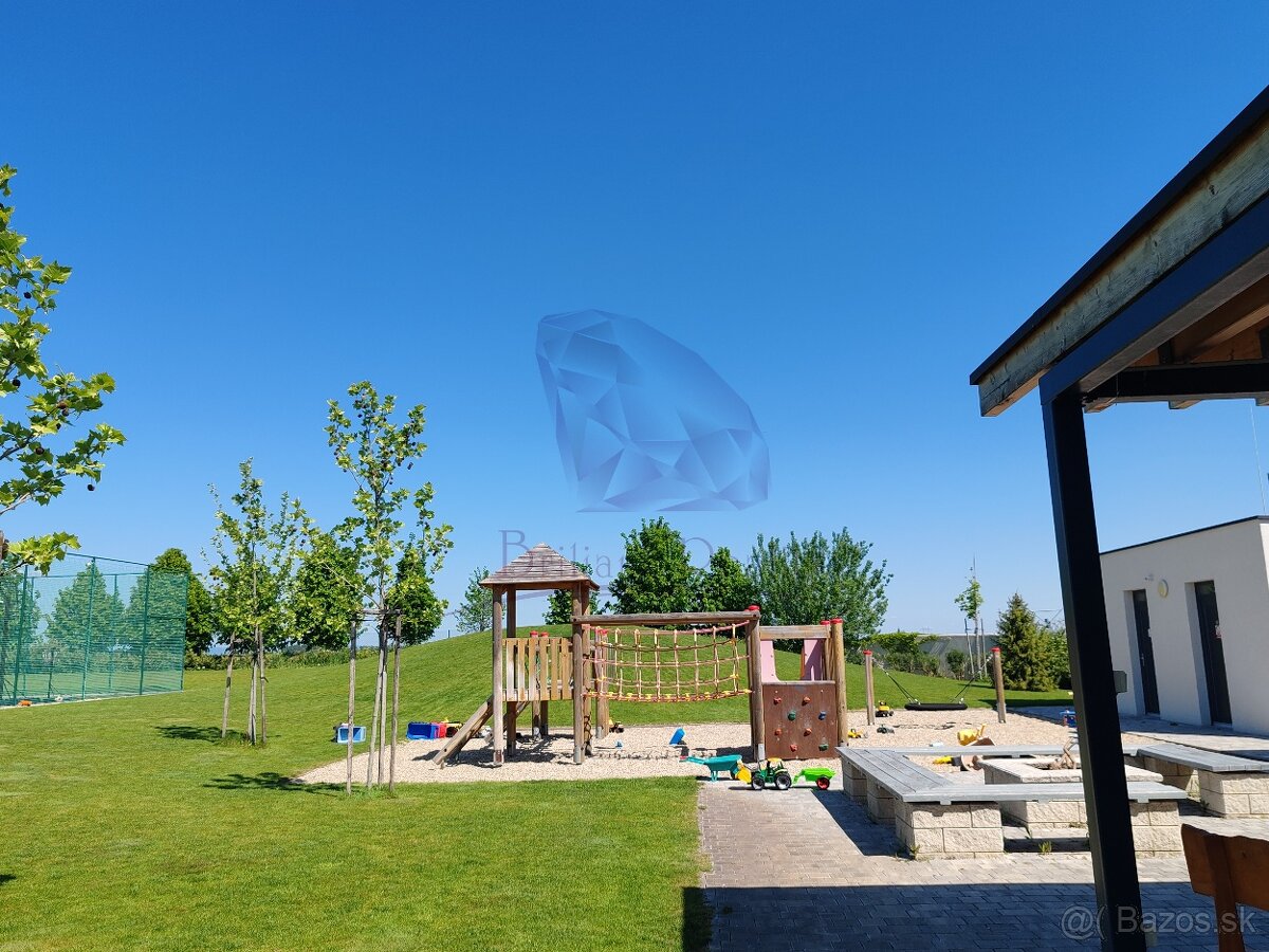 Stavebný pozemok v atraktívnej lokalite - 3