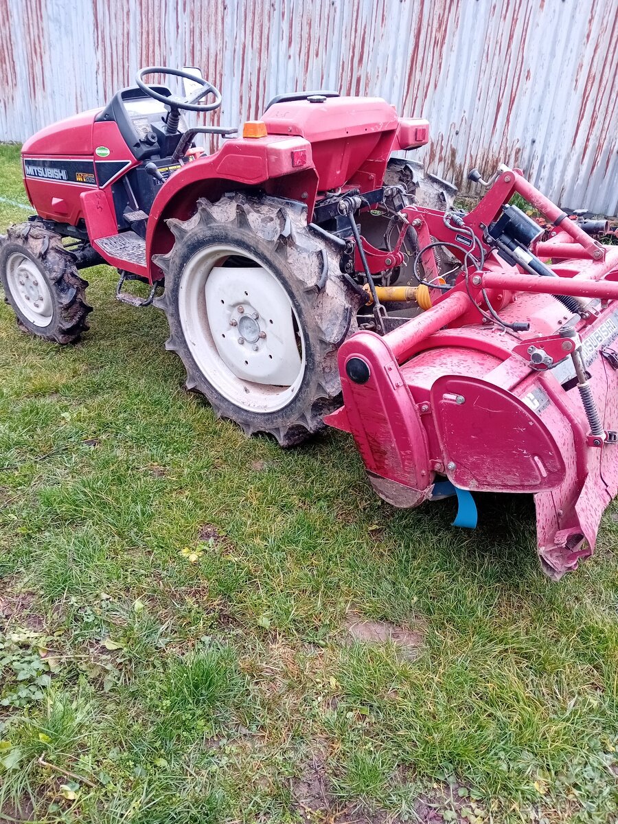 Mitsubishi MT 205 - 3