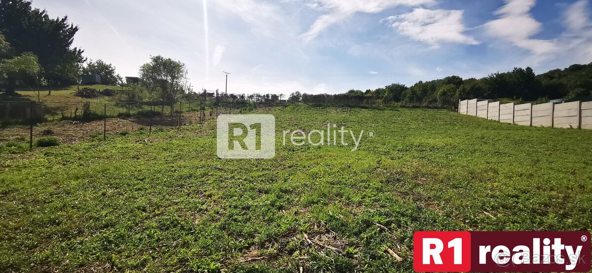 Výnimočný stavebný pozemok ( 1.623 m2) / Banka pri Piešťanoc - 3