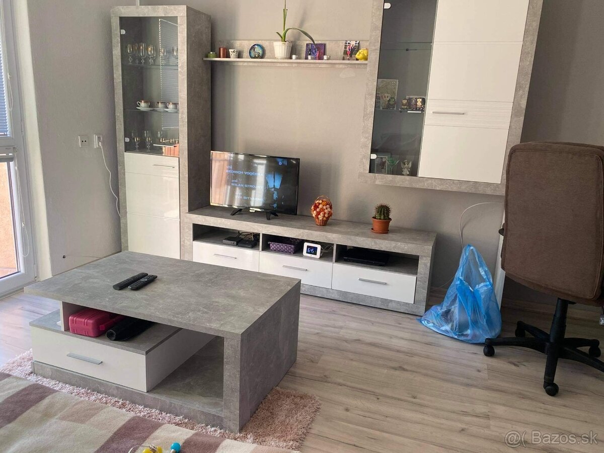 2-IZBOVÝ BYT LIPNÍK - 3