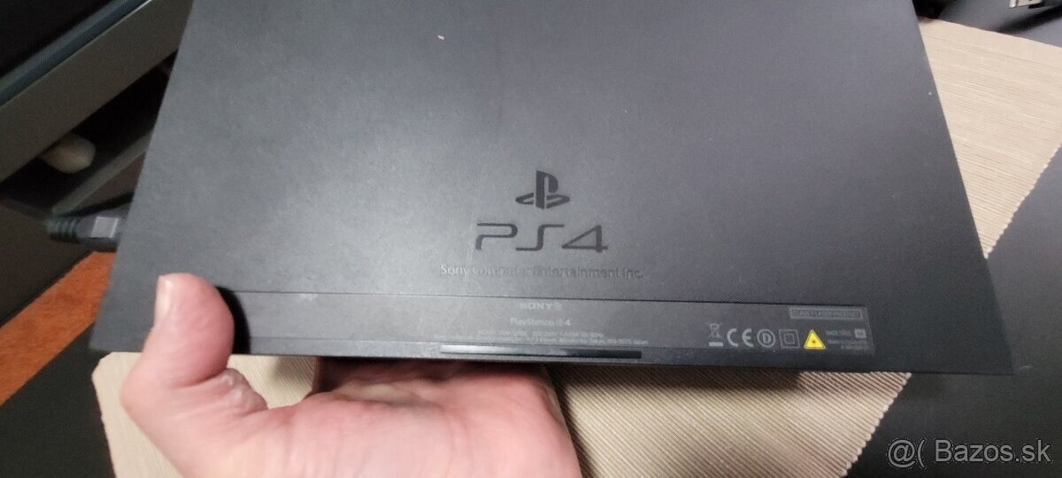 PlayStation 4 , väčšia pamäť 1TB - 3