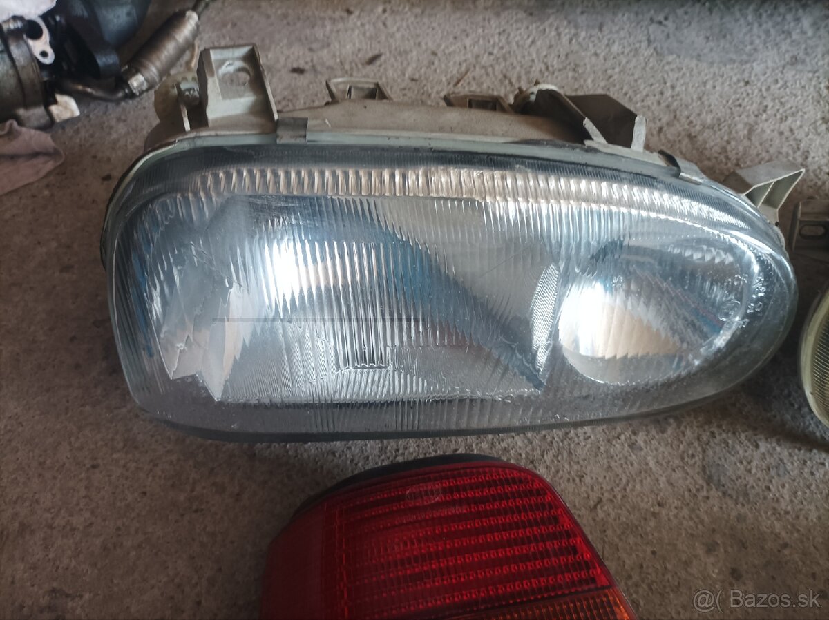 Predám predné svetlá Golf mk3 - 3