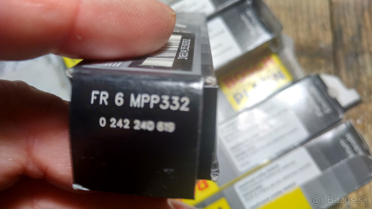 sviečky BOSCH Platinum - 3