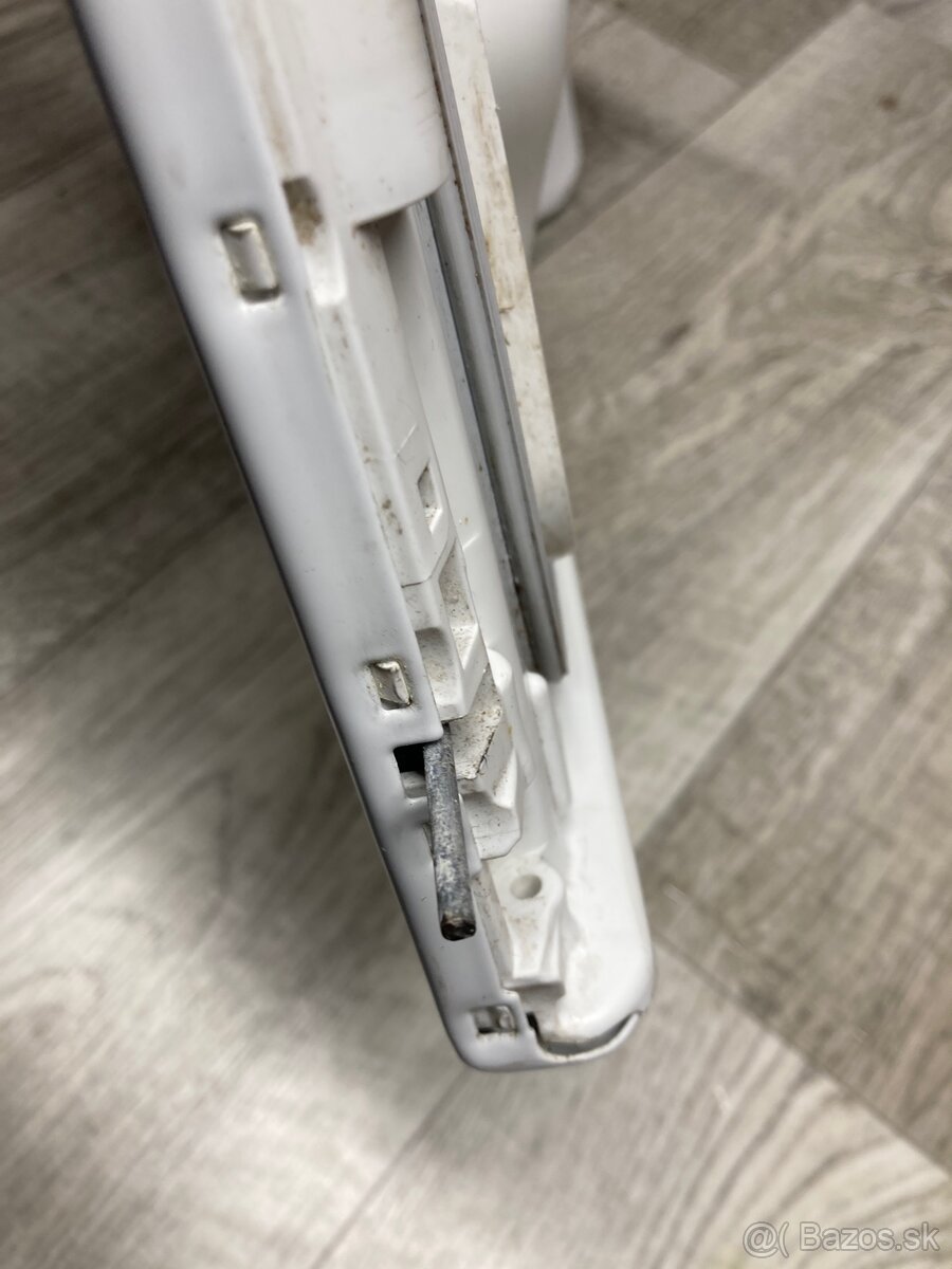 Dviera z vrch plnenej Elektrolux pracky - 3