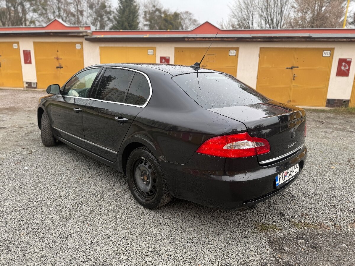 Škoda Superb 2.0 TDI 103kW Elegance 2009 - 3