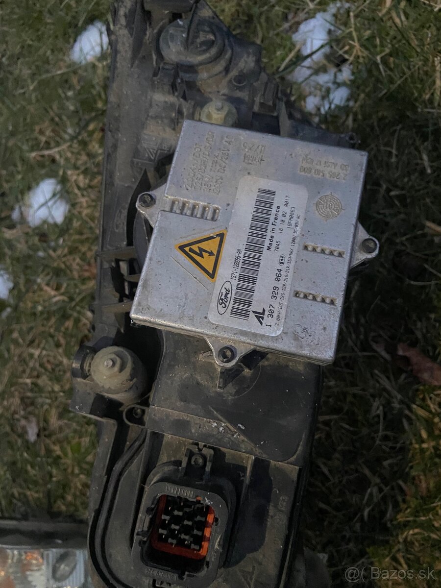 Xenónové svetla Ford mk3 - 3