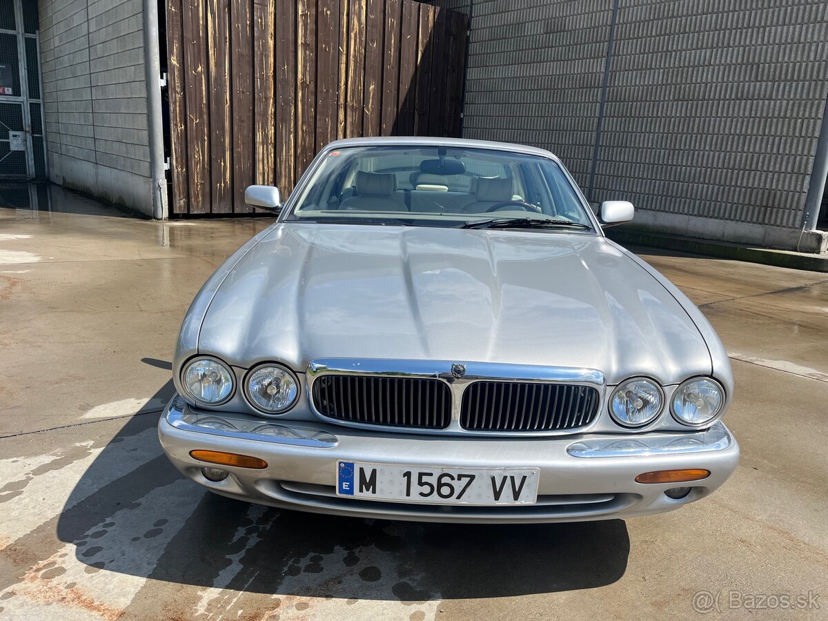 JAGUAR XJ 3.2 V8 Executive 1998 Benzín 174kw A/T - 3