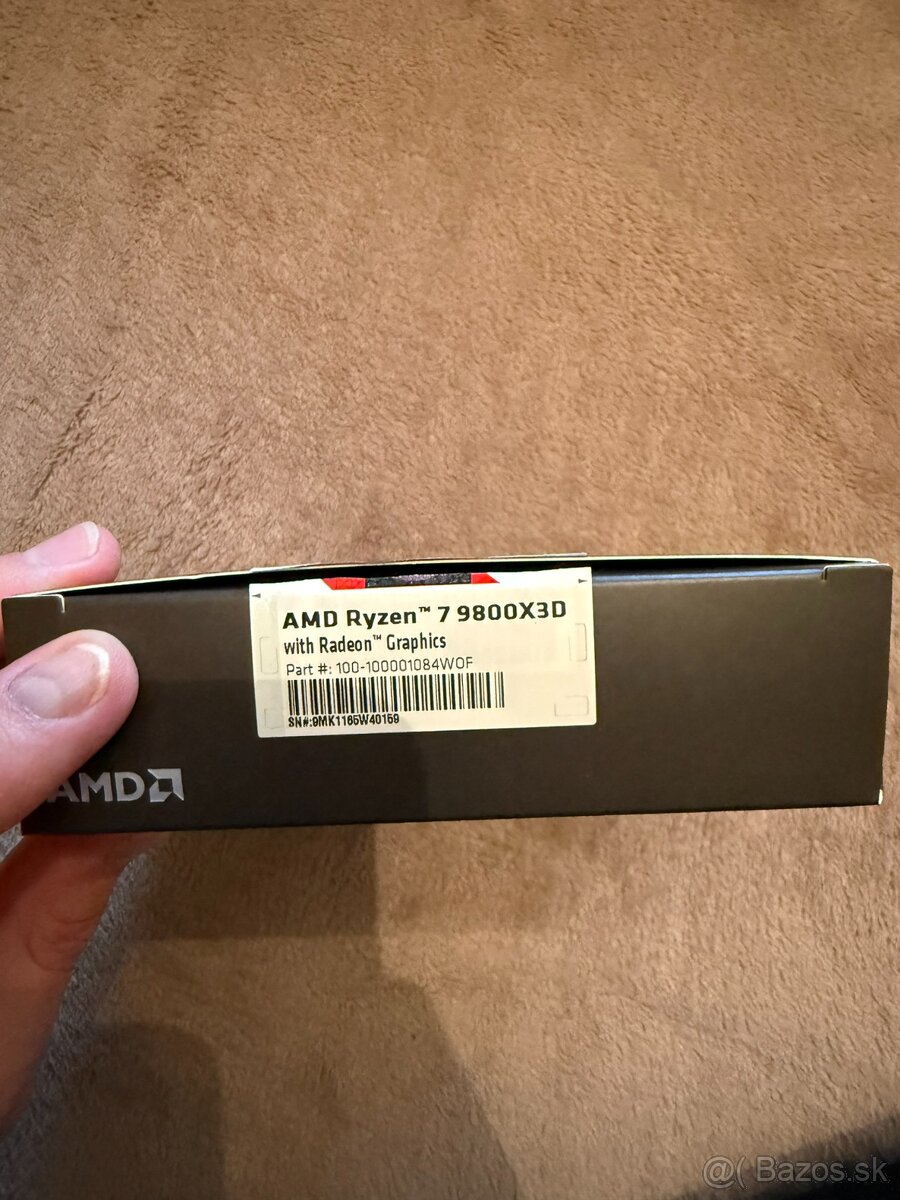 AMD Ryzen 7 9800X3D - 3