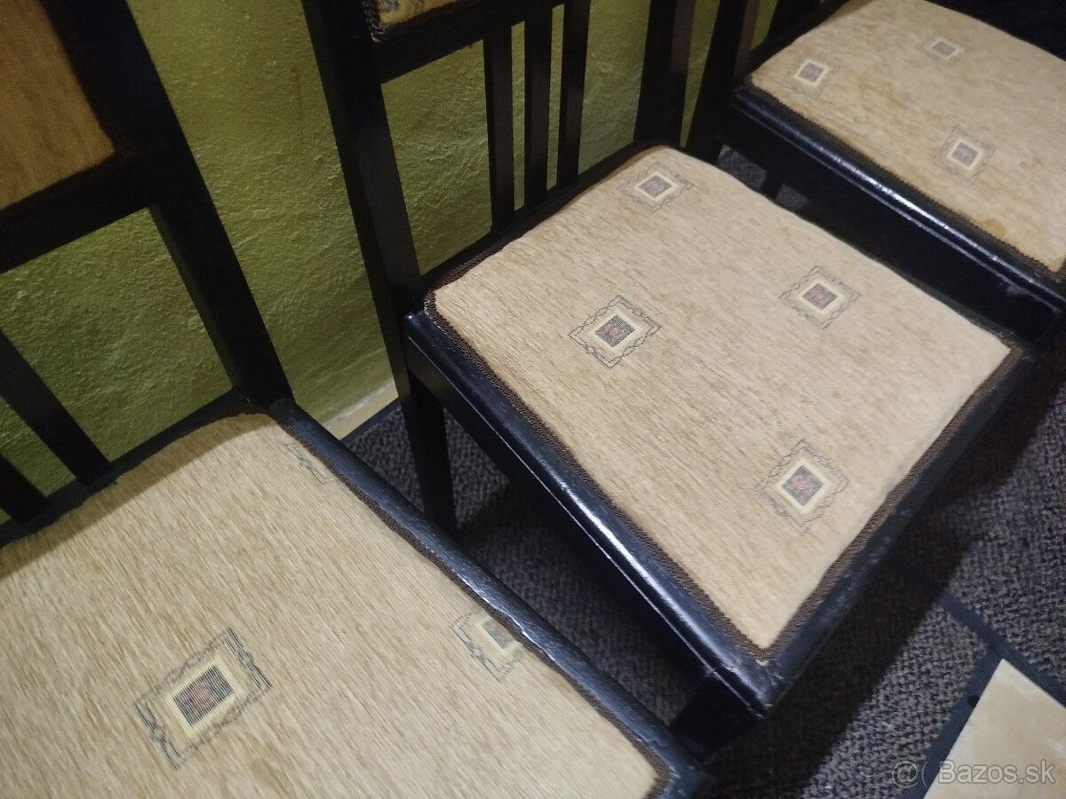 Jedálenské stoličky 4 ks predám. - 3