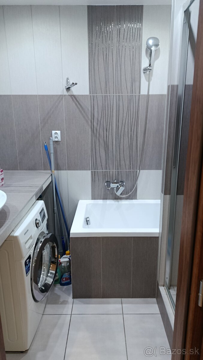 Predám 3-izbový byt Gelnica 74m2 - 3