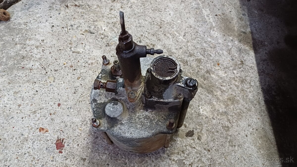 Posilovač brzd Škoda 1203, Tatra 603, Multikar - 3