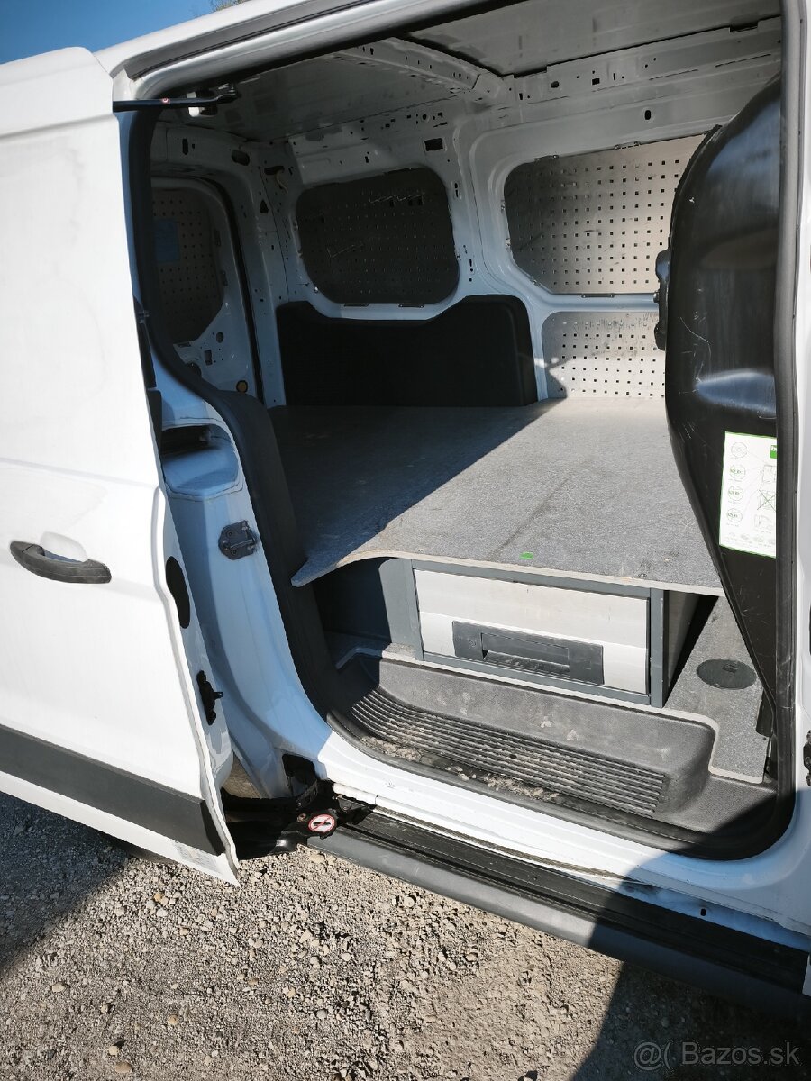 Zástavba Ford Transit Connect L2 - 3