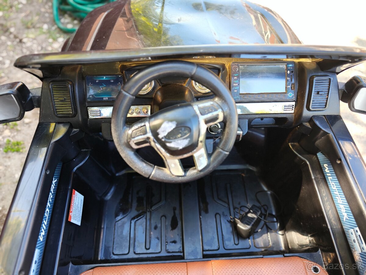 Elektrické auto pre dvoch 4x4 - 3