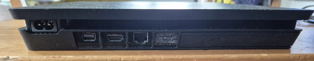Playstation 4 Slim 500GB FW 11.50 - 3