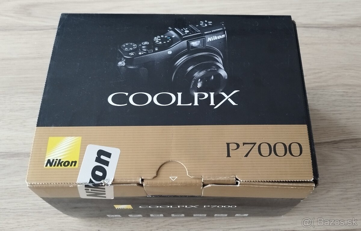 Nikon Coolpix P7000 - 3