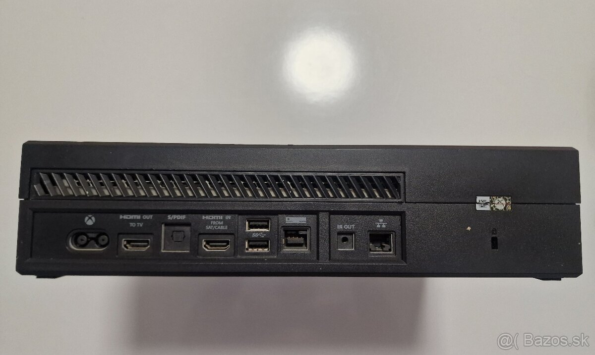 Xbox ONE Black 500 GB - 3