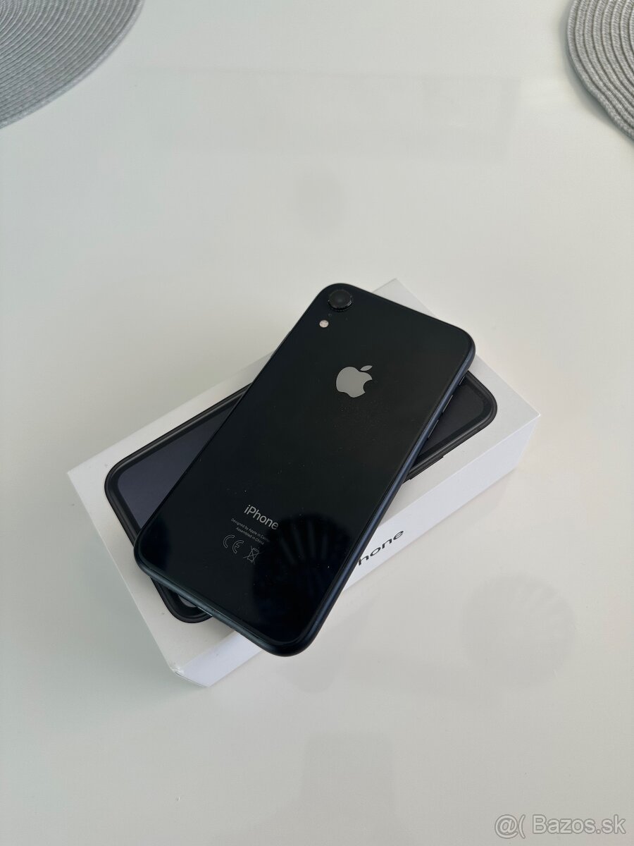 iPhone XR - 3