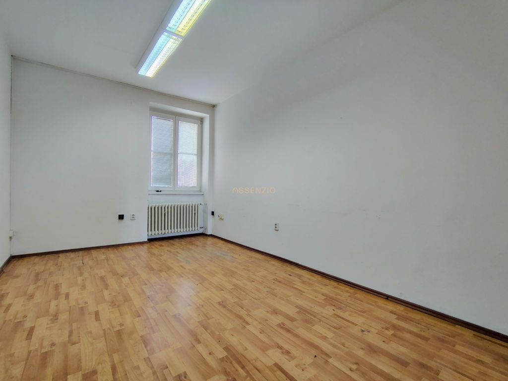 Veľkorysý administratívny priestor 260 m² - Odborárske námes - 3