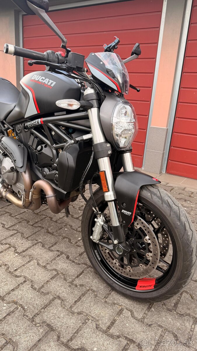 Ducati monster 821- 4000km - 3